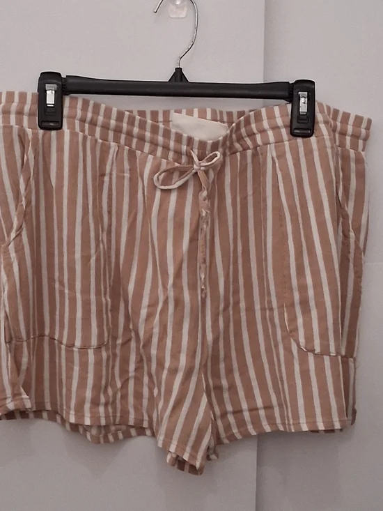 No Boundaries Tan and White Striped High Waist Drawstring Shorts Size XXL - Picture 2 of 9